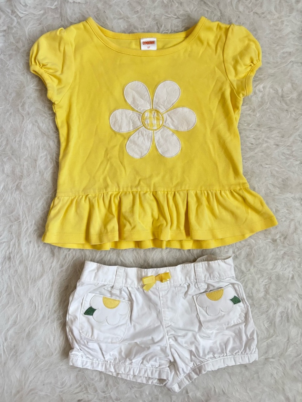 Gymboree Girls Bright Yellow Floral Appliqué Tee & Matching Shorts Summer Set